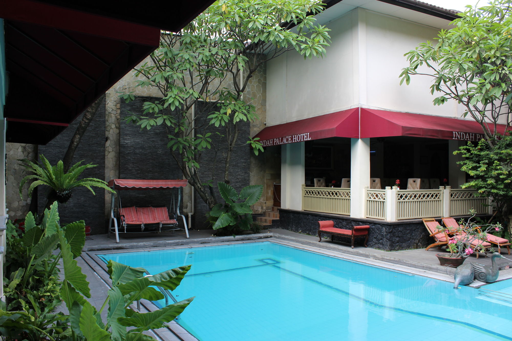 Hotel Indah Palace Γιογκιακάρτα Εξωτερικό φωτογραφία